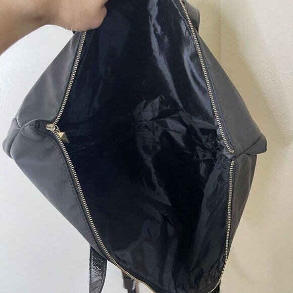 Givenchy parfums black nylon medium zip tote shopper handbag - Picture 5 of 10